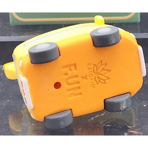 BOXCAT F.UN x RATOKIM Transport Series School Bus Mini Vinyl Figure - Picture 5 of 5